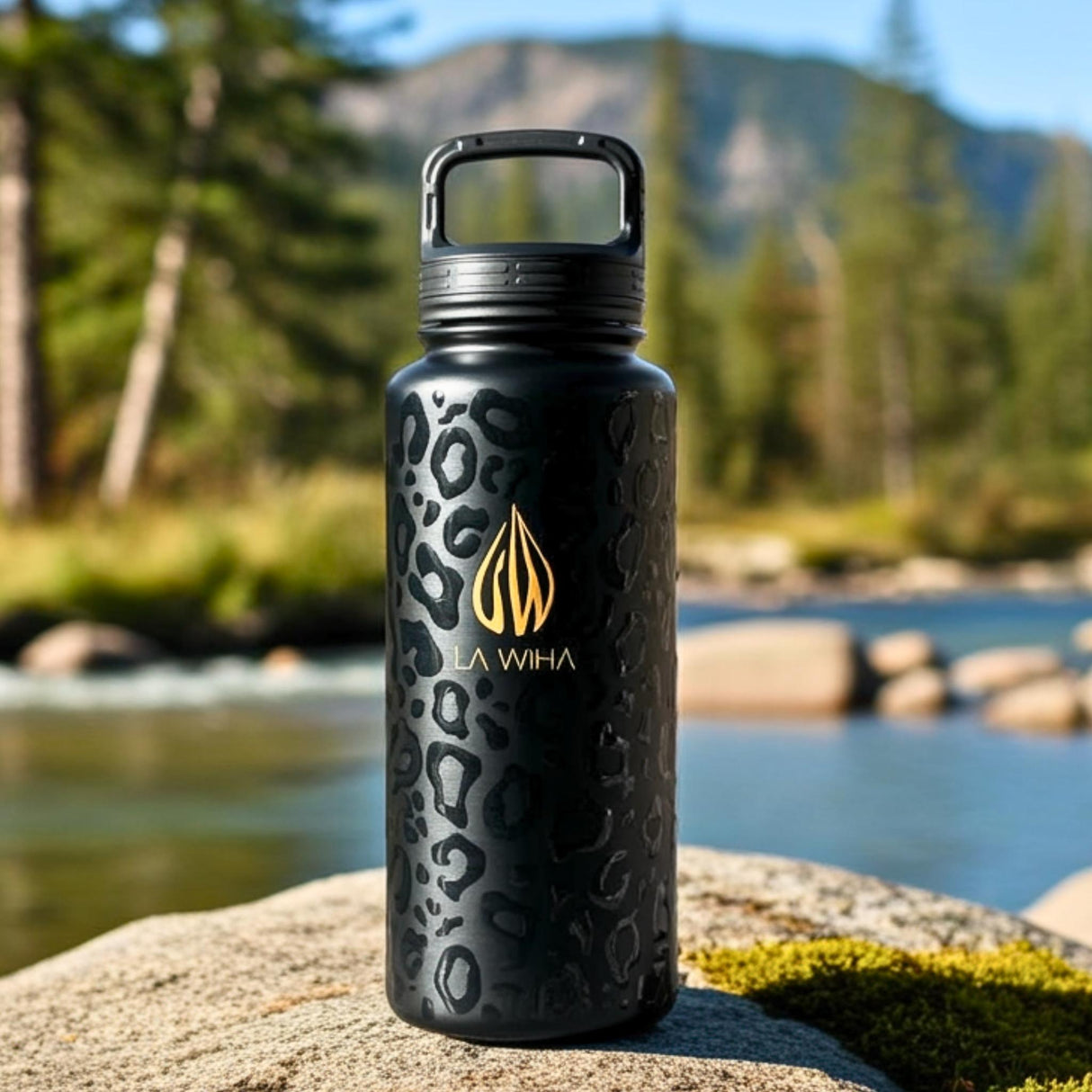 NOIR LEOPARD | 32OZ BOTTLE WITH CLIP CARABINER LID