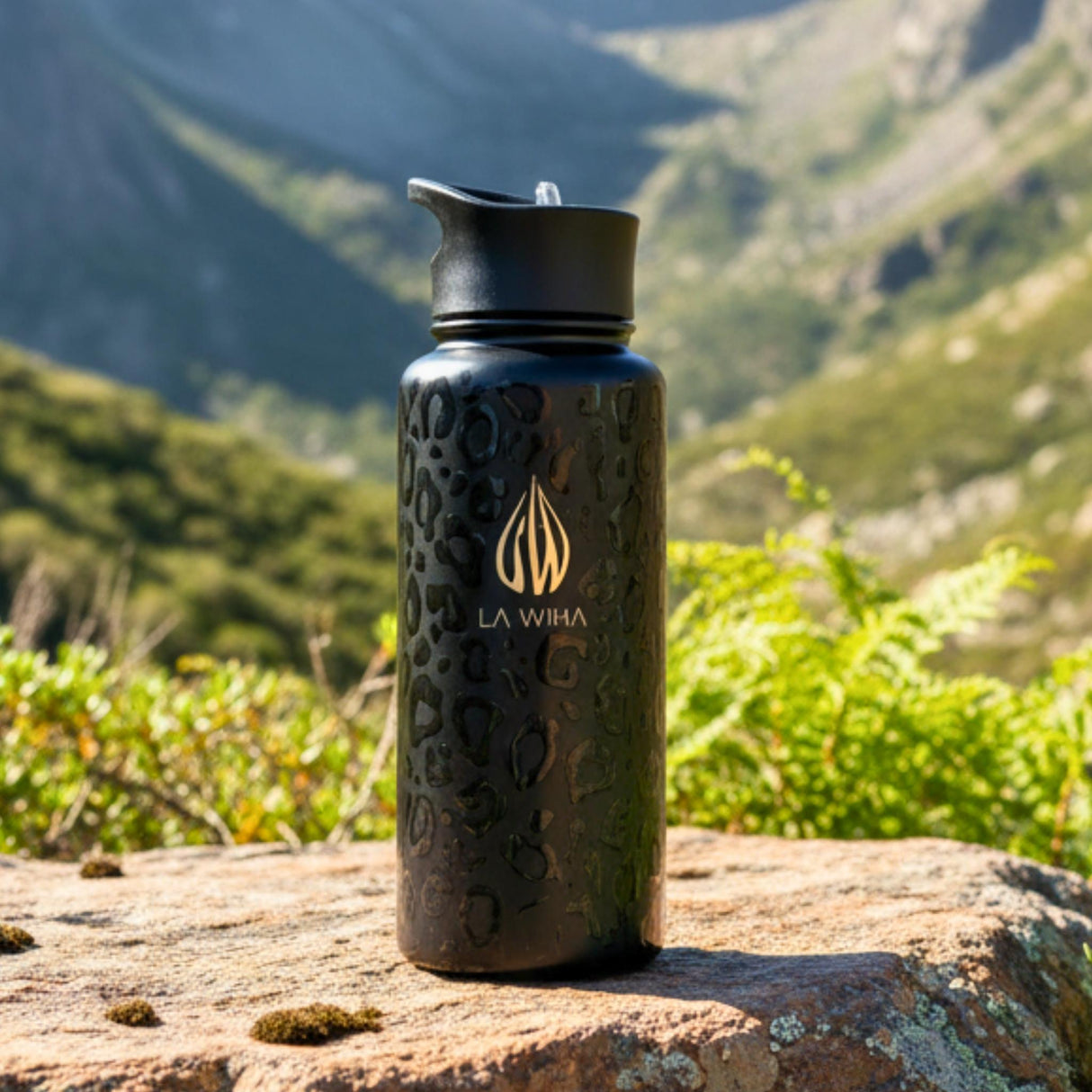 NOIR LEOPARD | 32OZ BOTTLE WITH STRAW LID