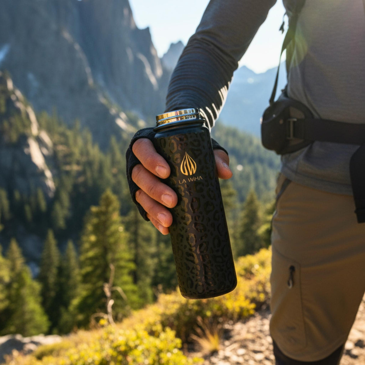 NOIR LEOPARD | 24OZ BOTTLE WITH SPORT LID