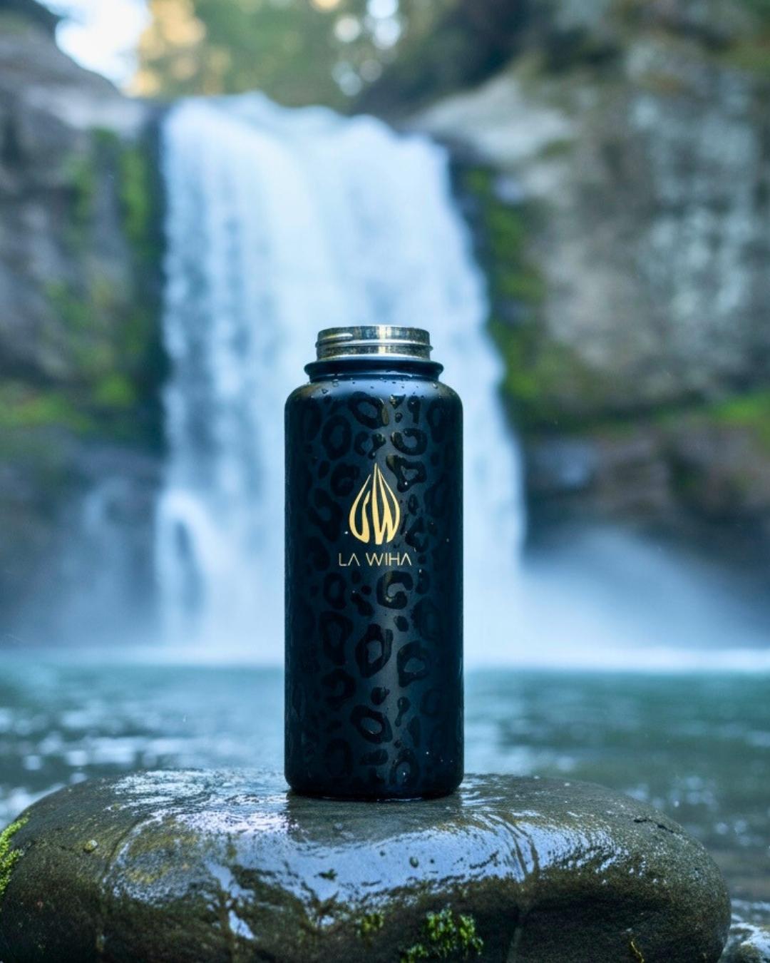 NOIR LEOPARD | 32OZ BOTTLE WITH CLIP CARABINER LID