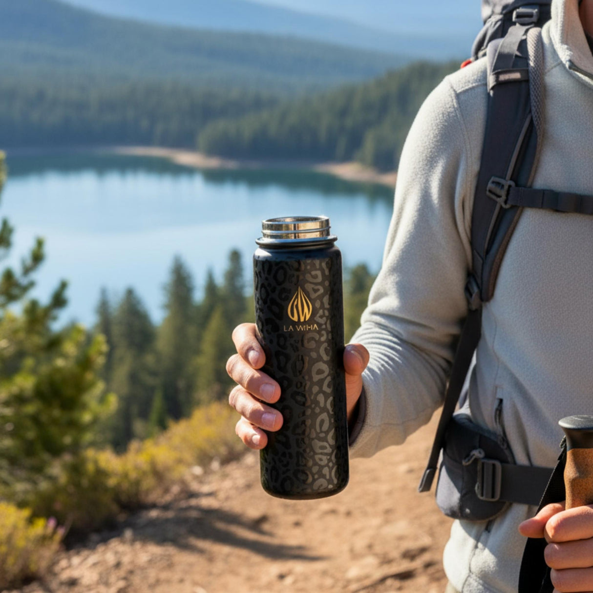 NOIR LEOPARD | 24OZ BOTTLE WITH HANDLE LID