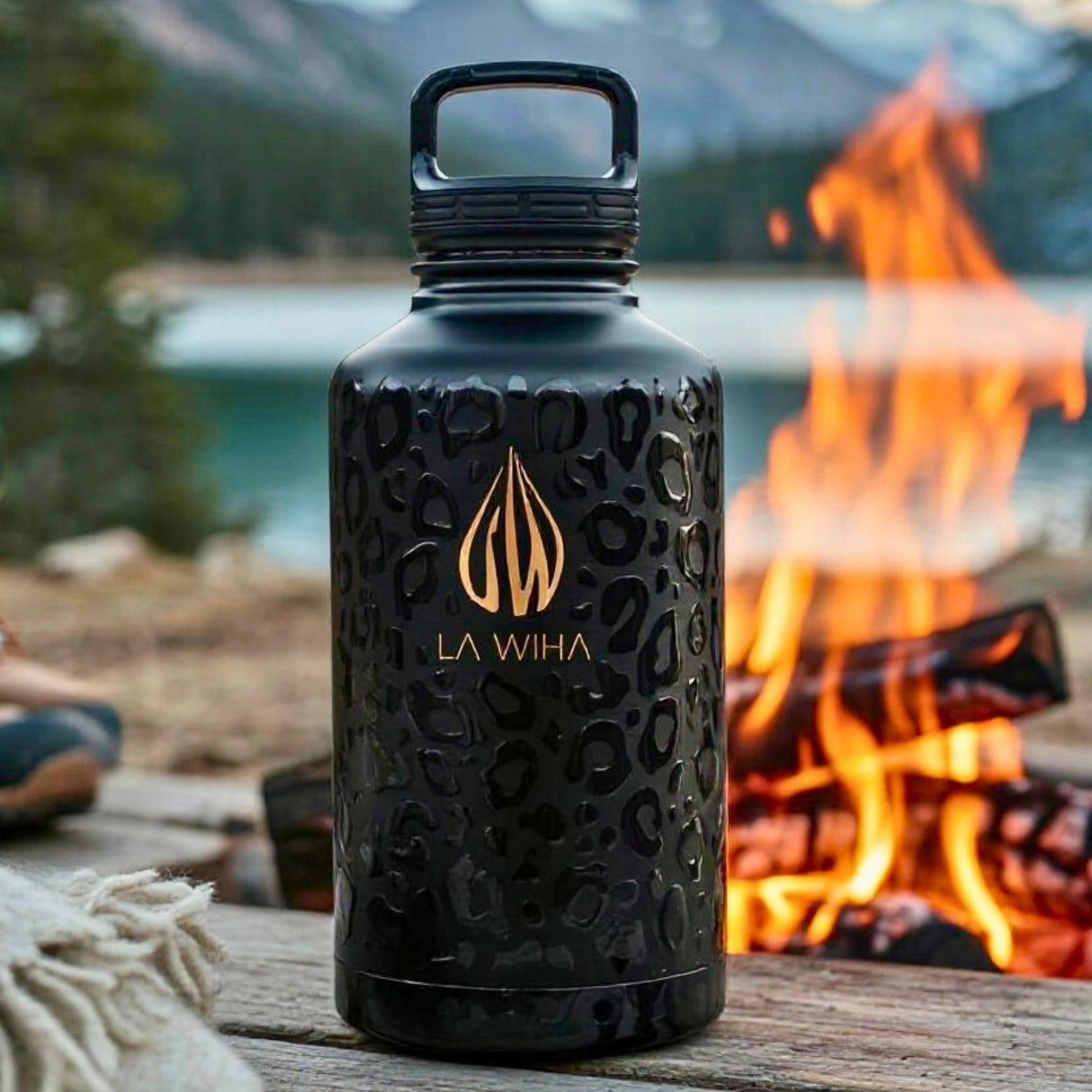 NOIR LEOPARD 64OZ | HALF GALLON BOTTLE WITH CLIP CARABINER LID